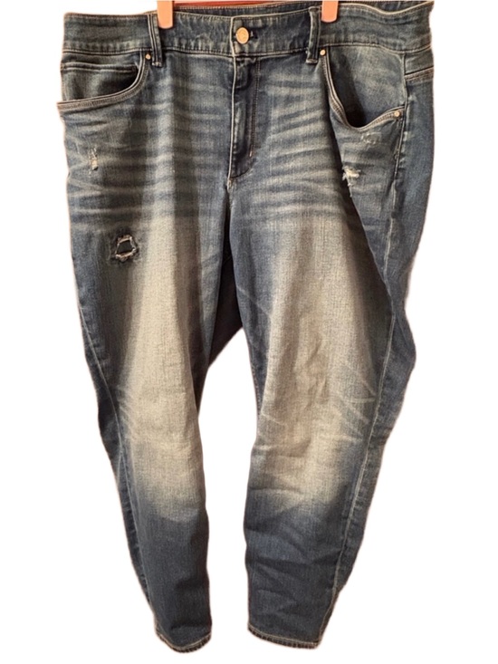 White House Black Market Denim - White House Black Market The Skinny Ankle Jeans HTF 20W plus distressed stretch
